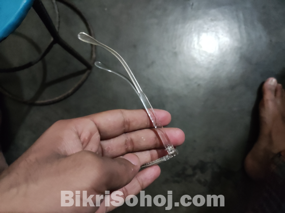 Eye glass plastic frame body